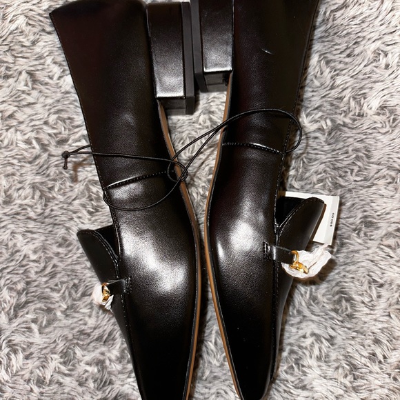 Never worn size 9 loafers with tags still on - Picture 2 of 4